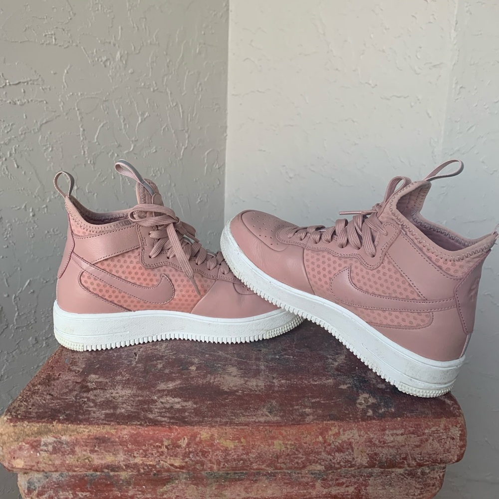 Pink Nike Air Force 1 Mid Sneaker